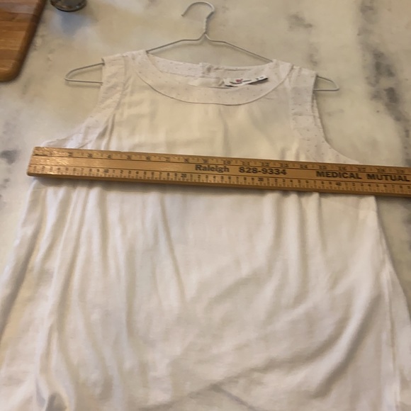 Vineyard Vines xs white sleeveless top - Picture 3 of 5